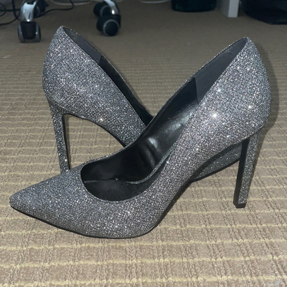 NINE WEST women’s silver glitter heels 6 /12